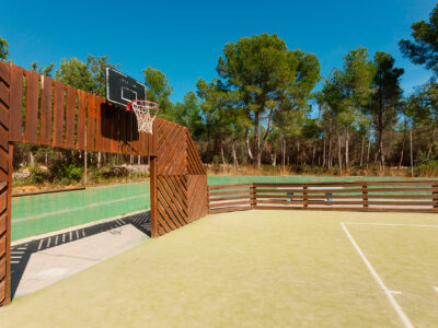 Instalaciones del Camping Ribamar en el Parque Natural Serra d'Irta, Alcossebre