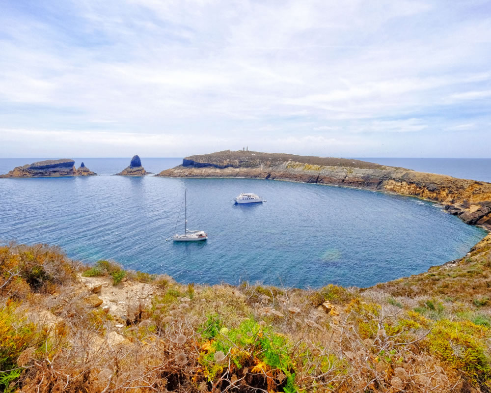 Islas Columbretes, reserva marina natural volcánica en la costa de Castellón